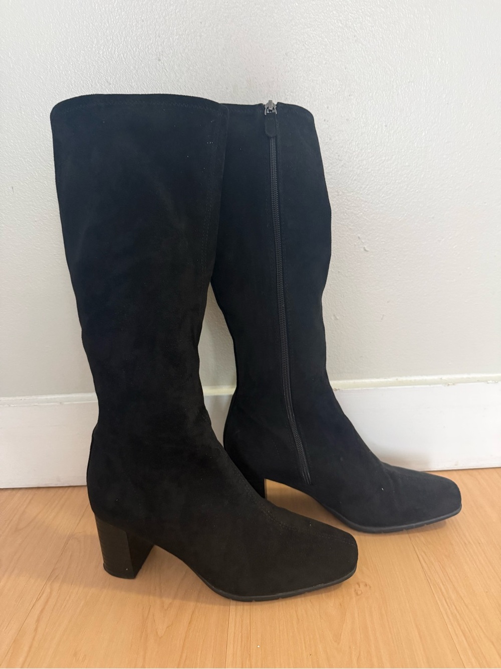 AEROSOLES Black Mid-Calf Suede Block Heel Boots